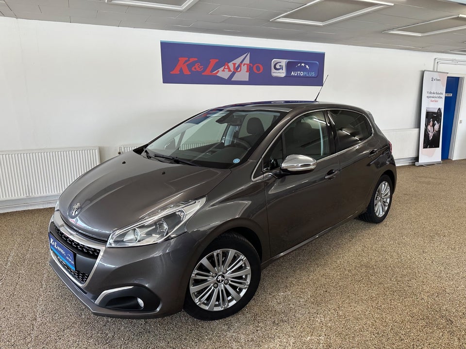 Peugeot 208 1,6 BlueHDi 100 Allure Sky 5d
