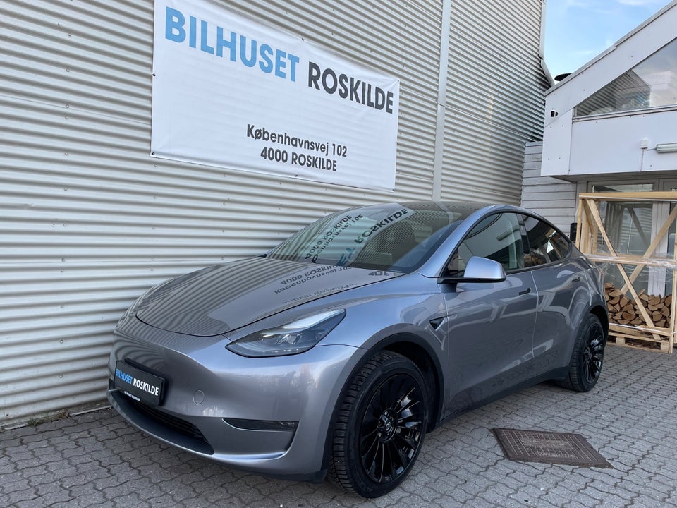 Tesla Model Y Long Range AWD 5d