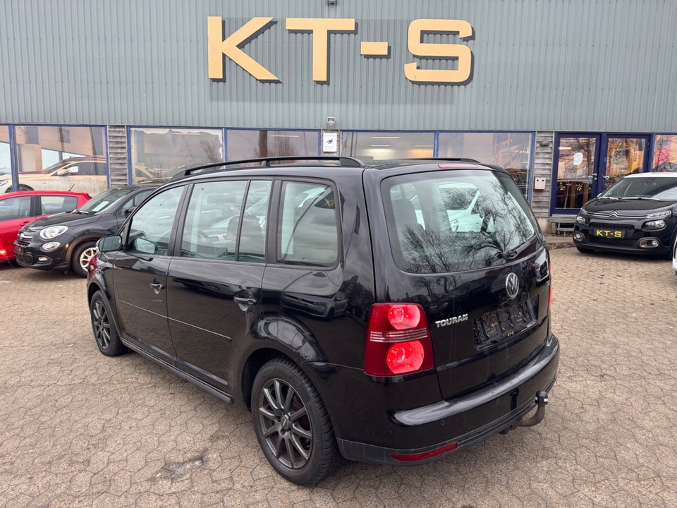 VW Touran 1,9 TDi 100 Trendline 7prs 5d
