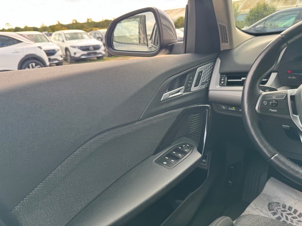 BMW iX2 eDrive20 5d