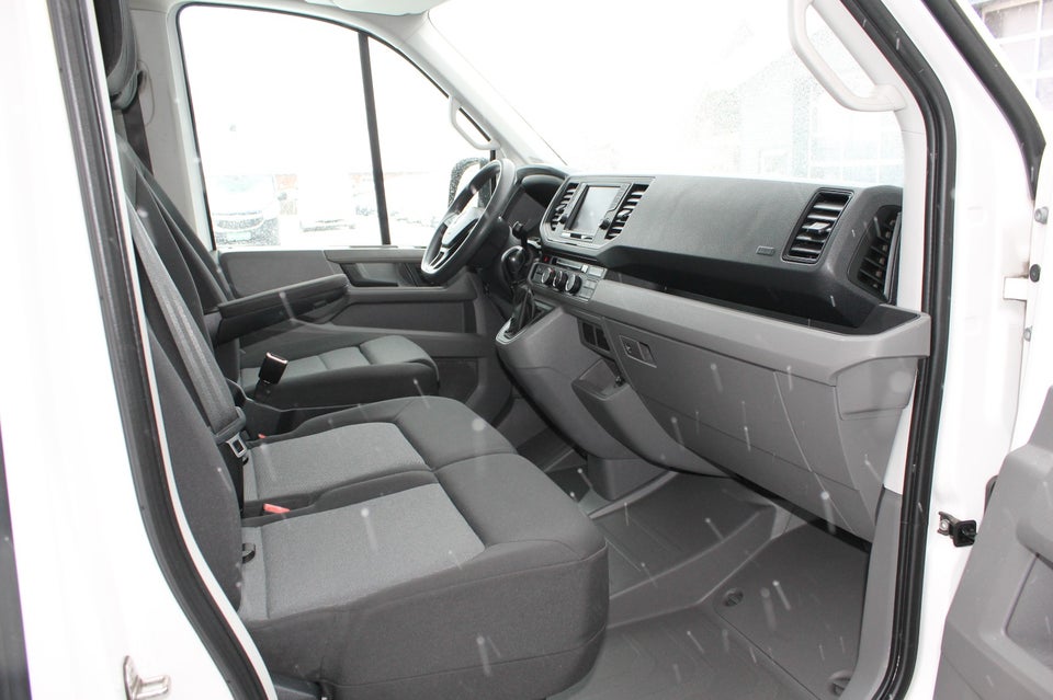 VW Crafter 35 2,0 TDi 177 Kassevogn L3H2 aut.