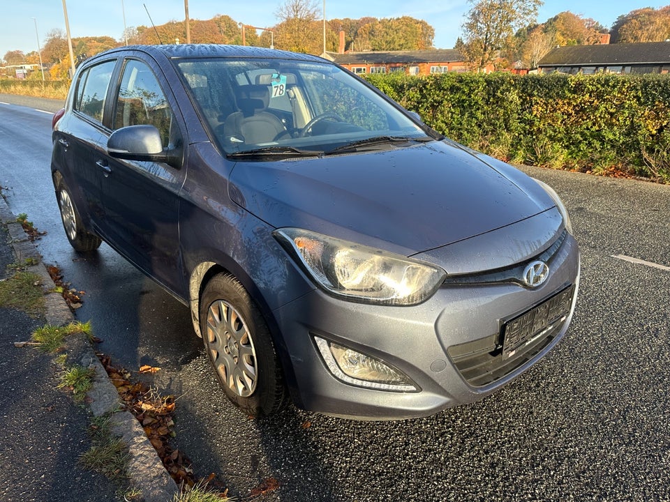 Hyundai i20 1,25 Comfort 5d