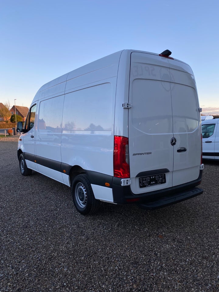 Mercedes Sprinter 317 2,0 CDi A2 Kassevogn aut. RWD