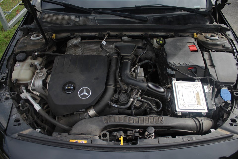 Mercedes A200 1,3 Progressive Line aut. 5d