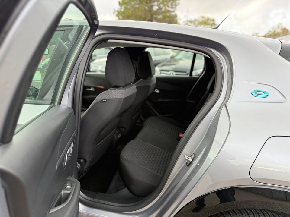 Peugeot e-208 50 Allure 5d