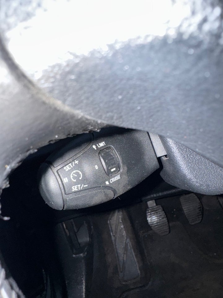 Peugeot 407 1,6 HDi 110 Premium SW 5d