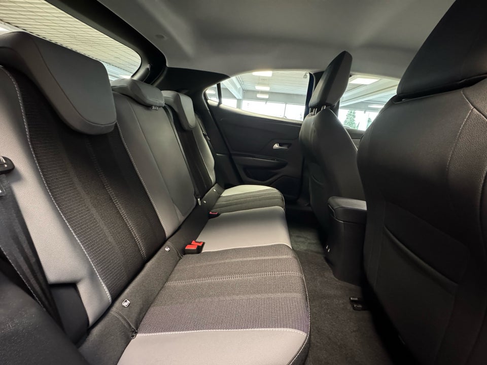 Opel Mokka-e 50 Elegance 5d