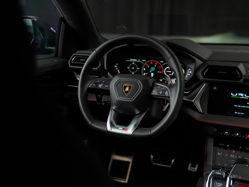 Lamborghini Urus 4,0 SE 5d