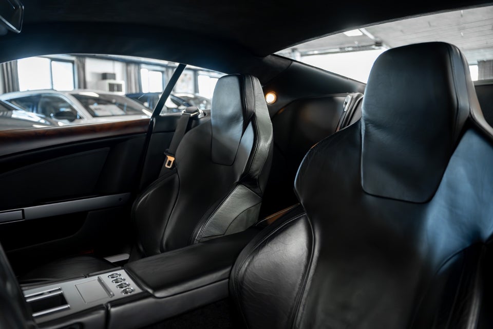 Aston Martin DB9 6,0 Coupé aut. 2d