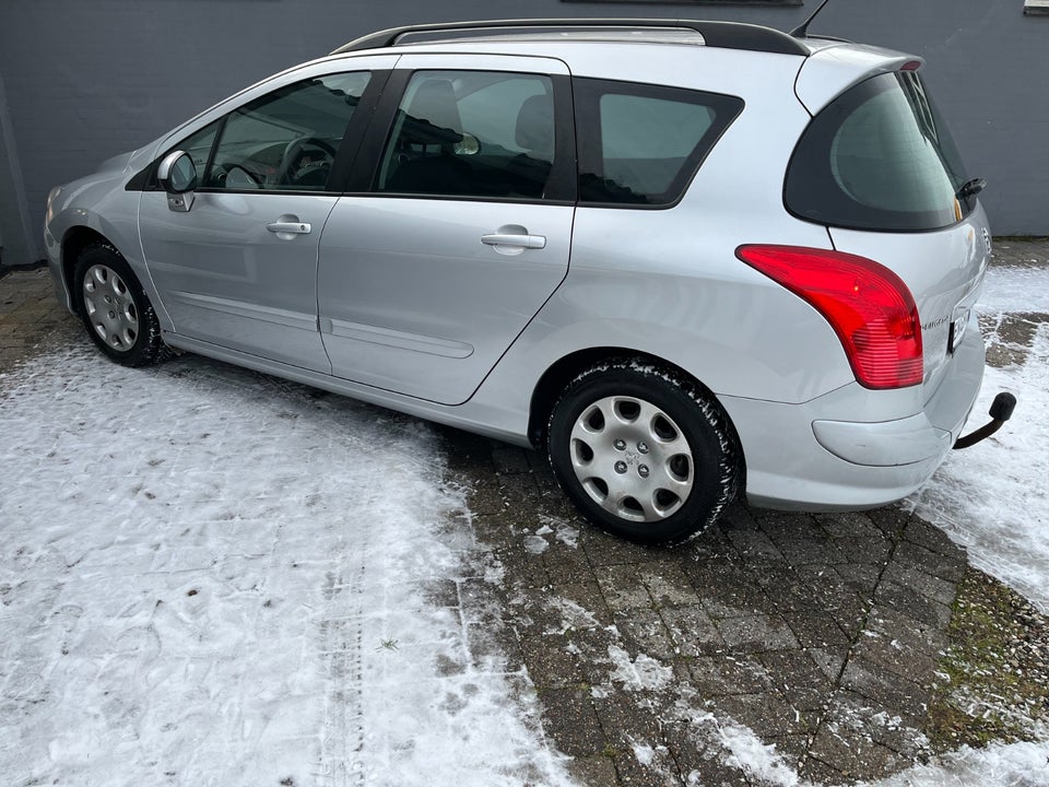 Peugeot 308 1,6 HDi 92 Comfort+ stc. 5d