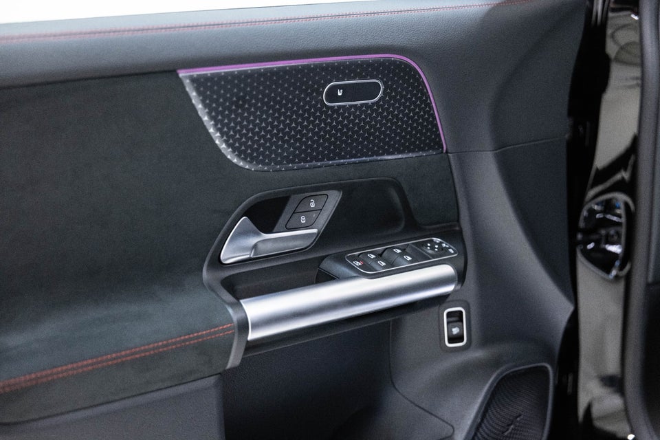 Mercedes EQA350 AMG Advance Plus 4Matic 5d