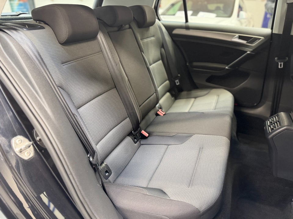 VW Golf VII 1,4 TSi 122 Comfortline BMT 5d