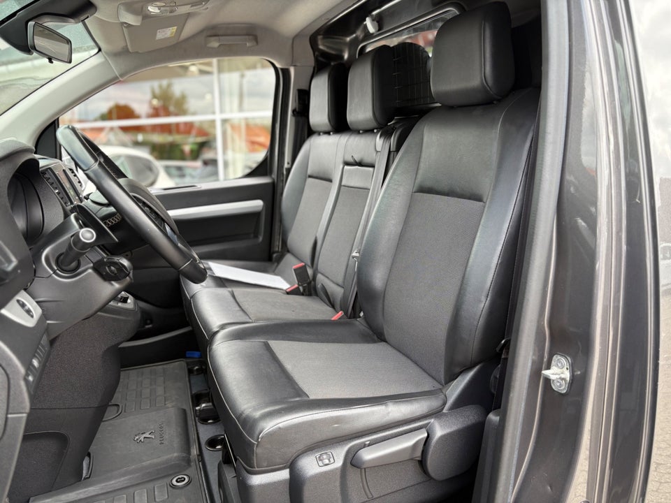 Peugeot Expert 2,0 BlueHDi 177 L2 Ultimate EAT8 Van