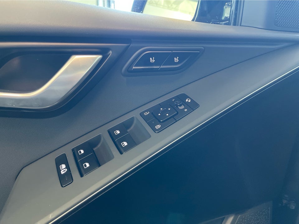 Kia Niro 64 EV Upgrade 5d
