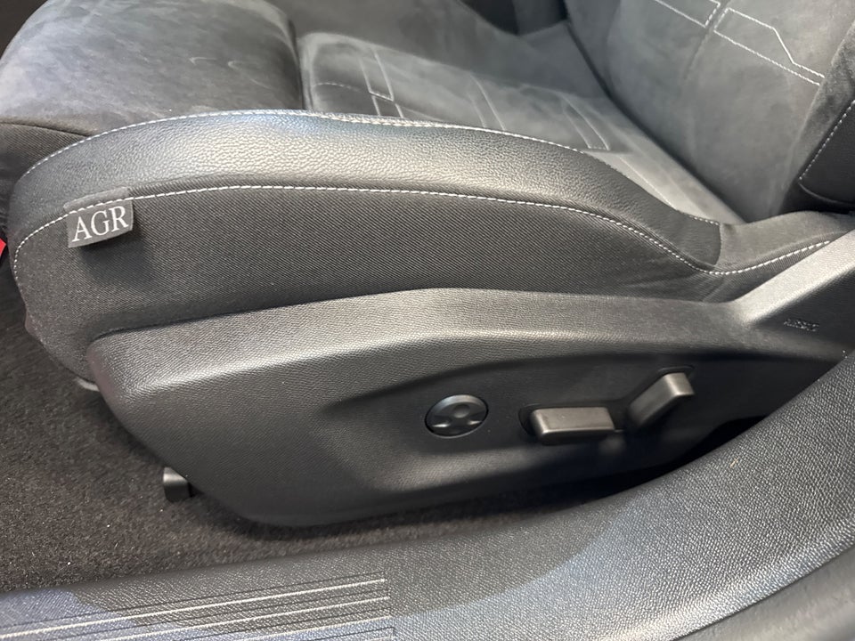 Opel Astra-e 54 GS 5d