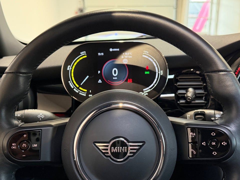 MINI Cooper SE Camden Edition 3d