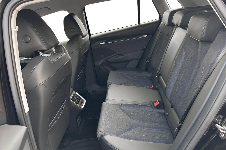 Skoda Elroq 85 iV Loft 5d