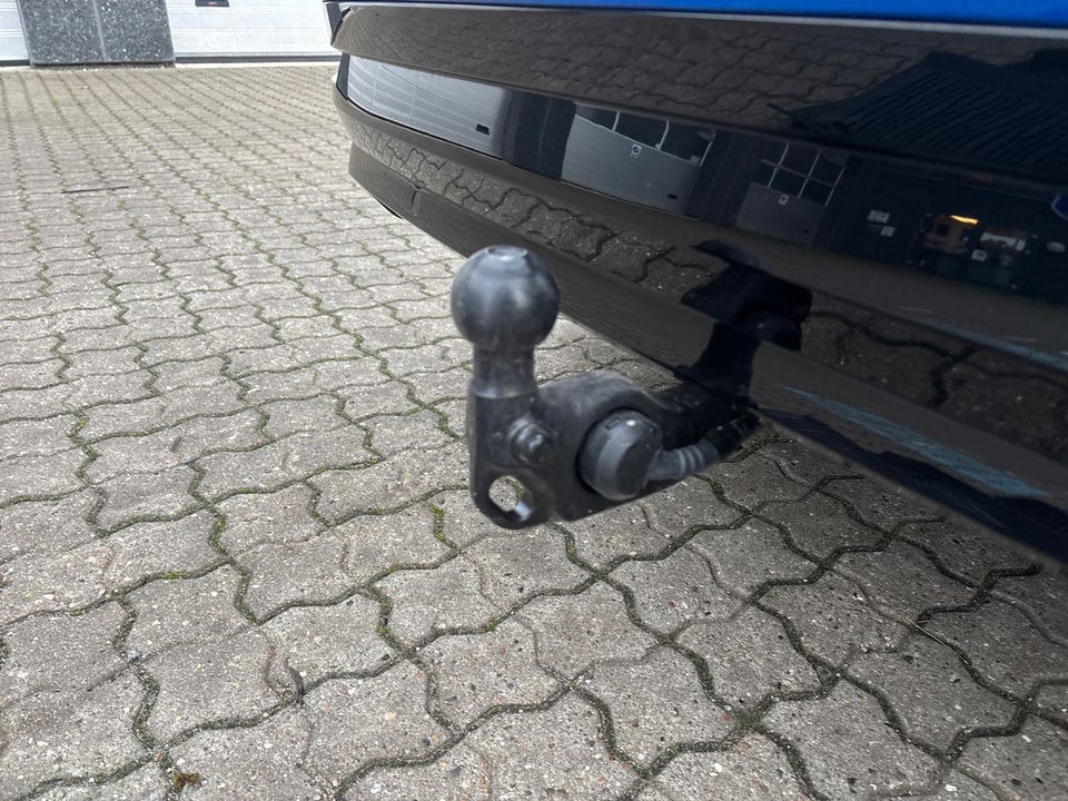 Ford Capri 82 Select Extended Range 5d