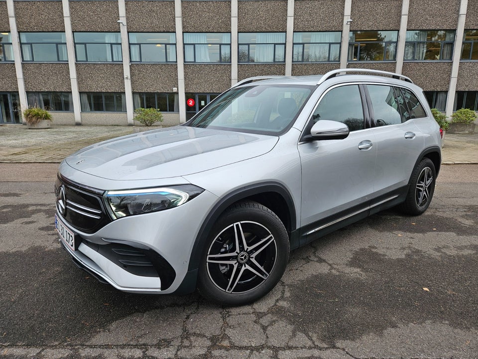 Mercedes EQB250 AMG Line 5d