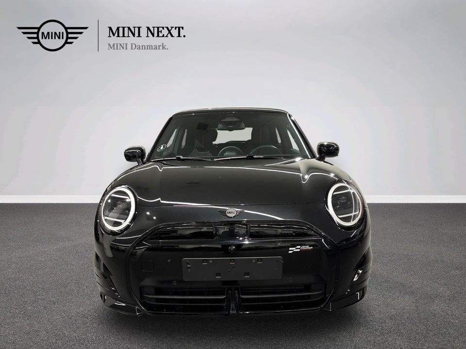 MINI Cooper SE JCW Trim XL 3d