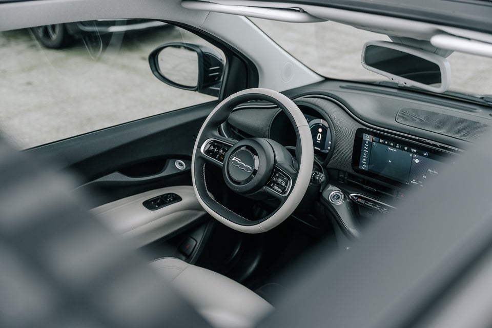 Fiat 500e 42 la Prima Cabrio 2d