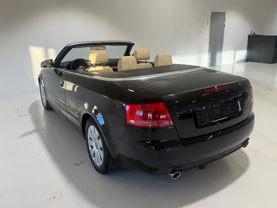 Audi A4 1,8 T 163 Cabriolet Multitr. 2d