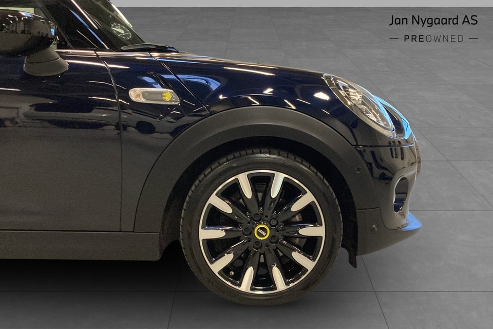 MINI Cooper SE Maximise 3d