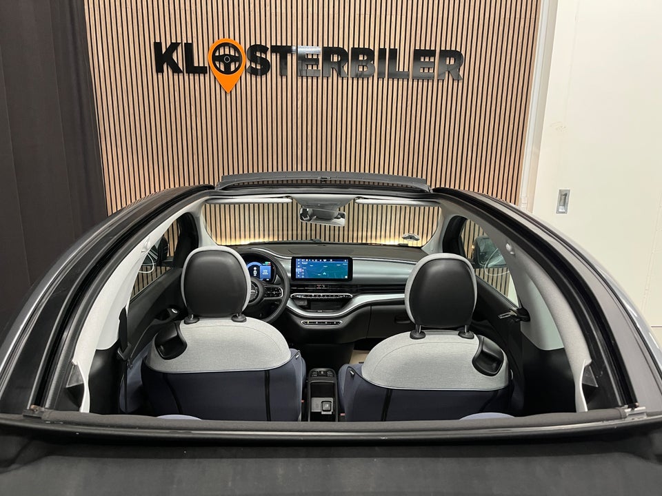 Fiat 500e 42 Icon Cabrio 2d