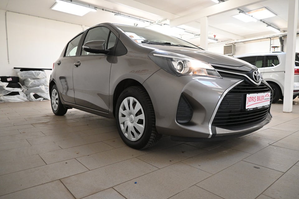 Toyota Yaris 1,3 VVT-i T2 Komfort 5d