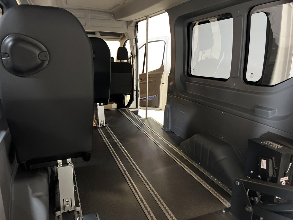 Ford E-Transit 350 L3 Kombi 68 Trend H2 RWD