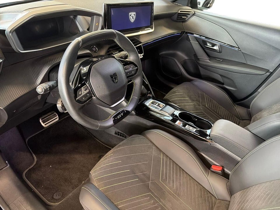 Peugeot e-208 54 GT 5d