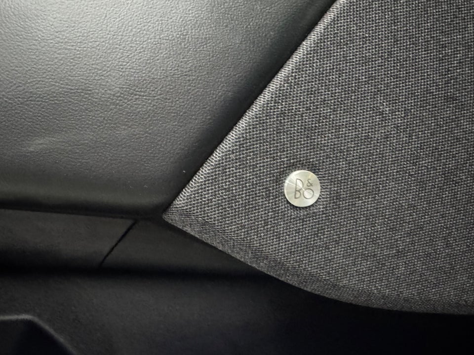 Ford Mustang Mach-E 70 Standard Range AWD 5d