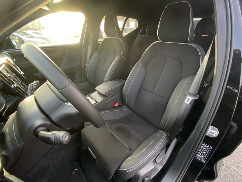 Volvo XC40 ReCharge Extended Range Core 5d