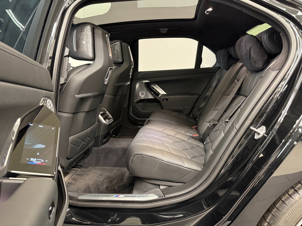 BMW i7 xDrive60 M-Sport 4d