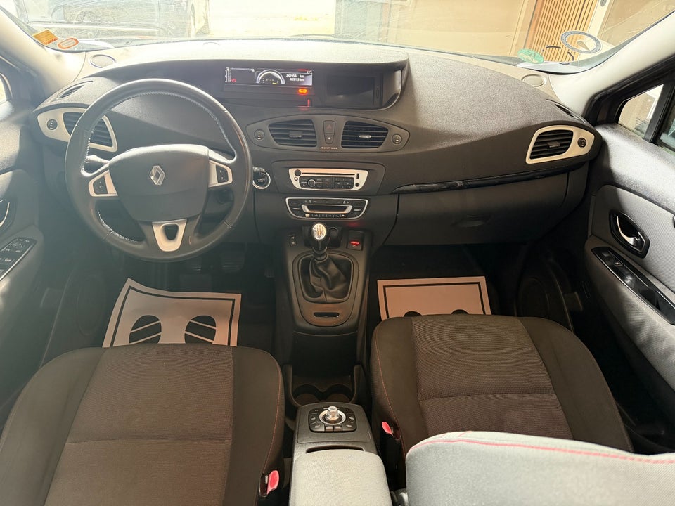 Renault Scenic III 1,5 dCi 110 Expression 5d