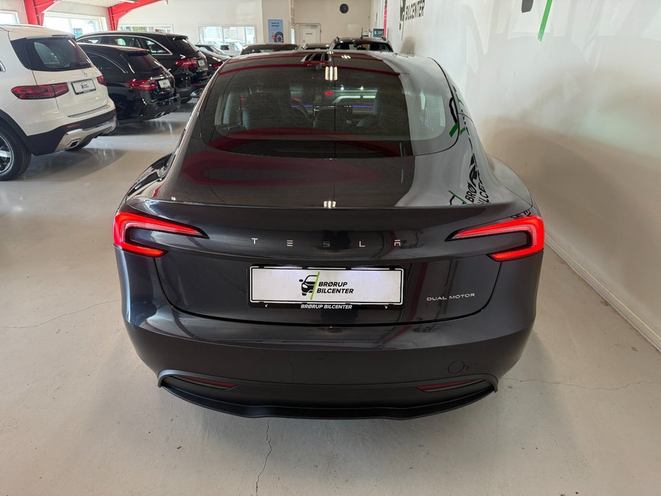 Tesla Model 3 Long Range AWD 4d