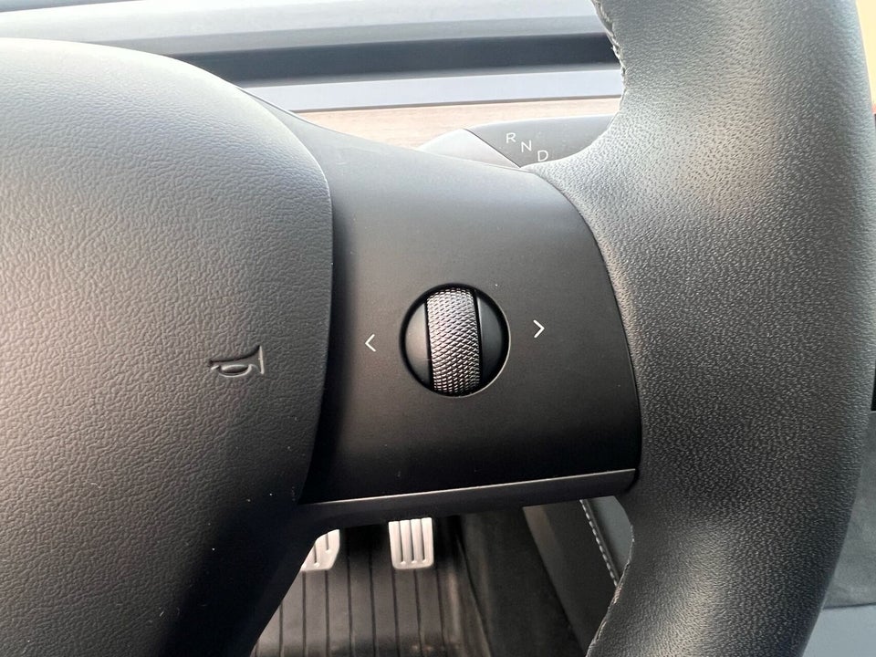 Tesla Model Y Performance AWD 5d