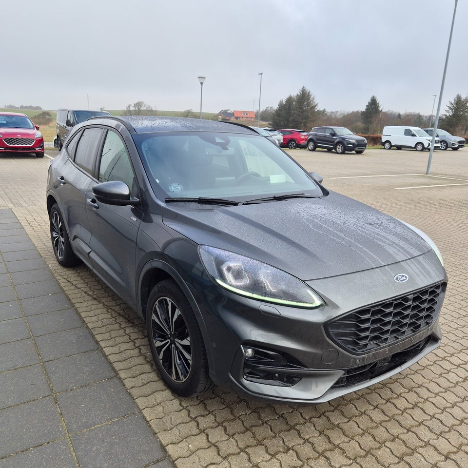 Ford Kuga 2,5 PHEV ST-Line X CVT 5d