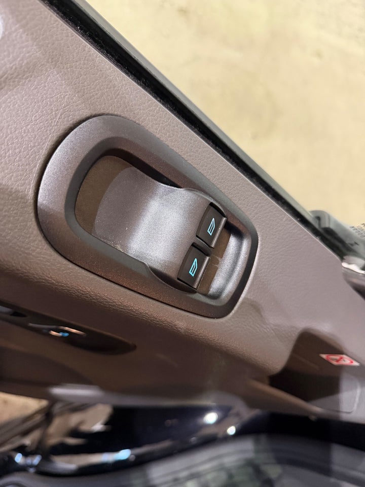 Ford E-Transit 350 L3 Chassis 68 Trend H1 RWD