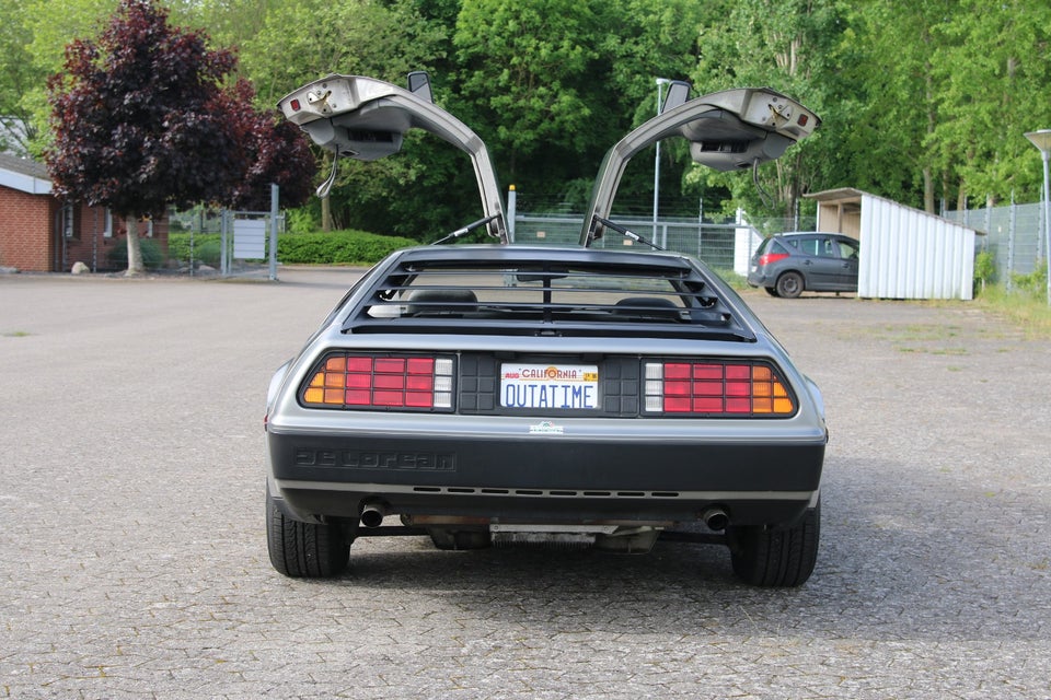 DeLorean DMC 2,8 V6 Coupé aut. 3d