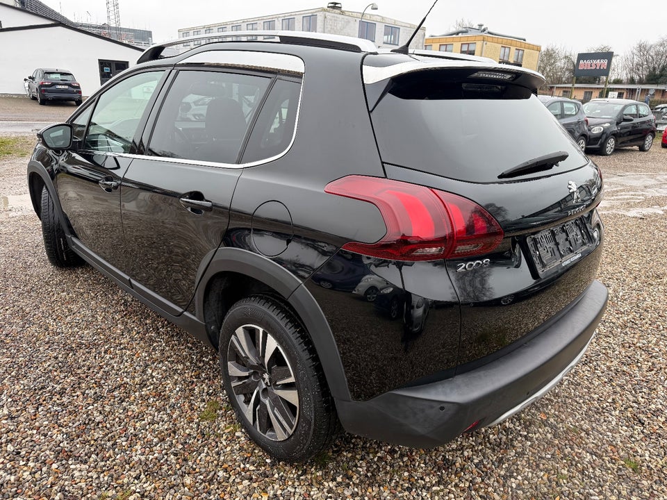 Peugeot 2008 1,5 BlueHDi 100 Allure Sky 5d