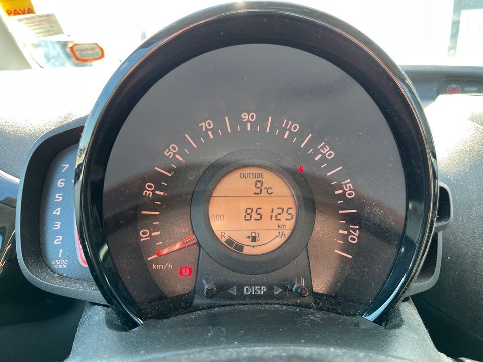 Toyota Aygo 1,0 VVT-i x-pure 5d