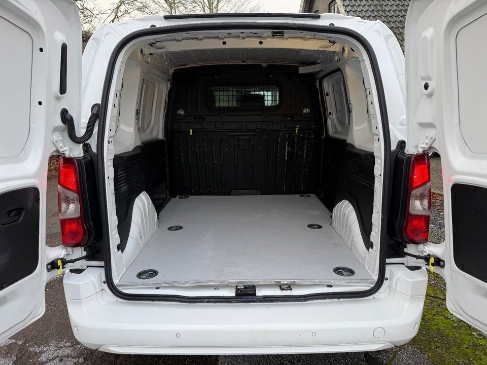 Peugeot Partner 1,5 BlueHDi 130 L1V1 Ultimate EAT8 Van