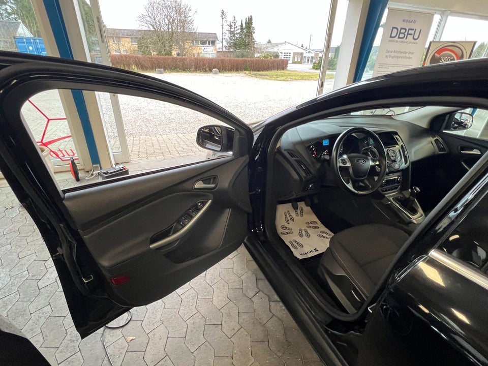 Ford Focus 1,0 SCTi 125 Titanium 5d