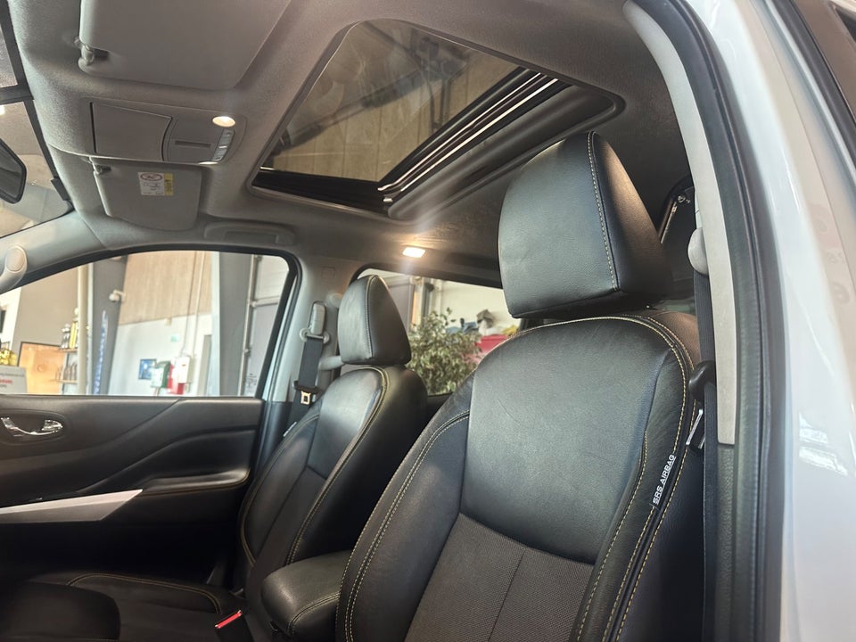 Nissan Navara 2,3 dCi 190 Db.Kab N-Guard aut. 4d