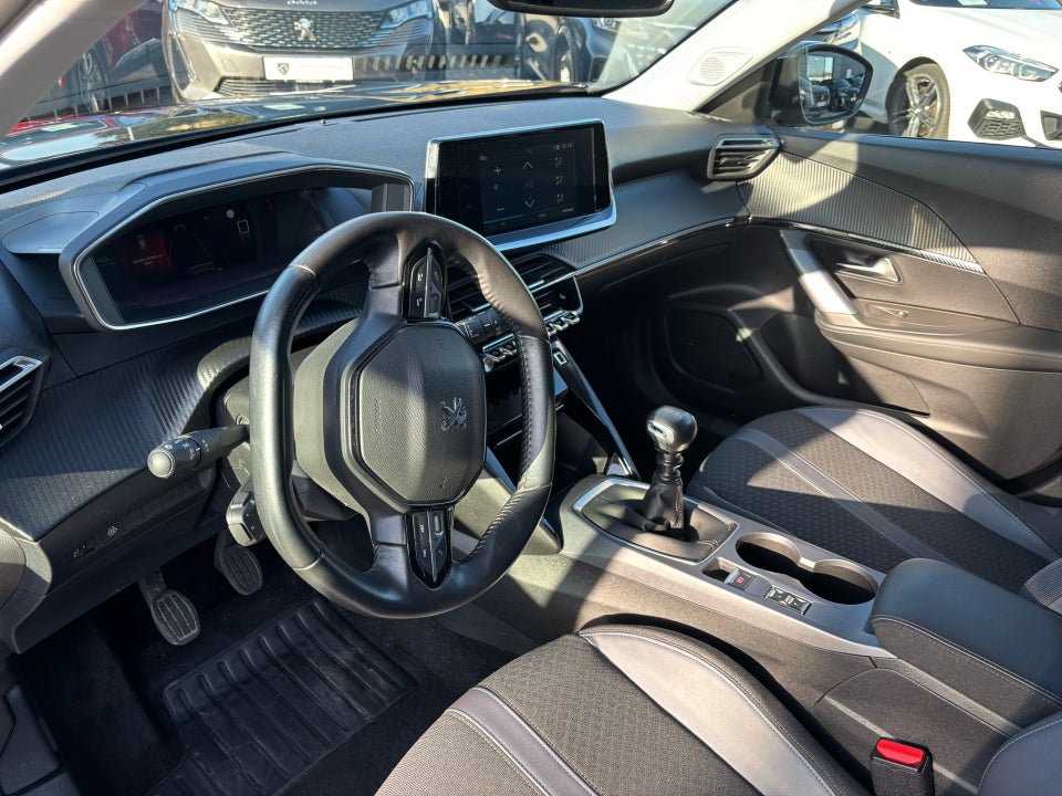 Peugeot 2008 1,5 BlueHDi 100 Allure Pack 5d