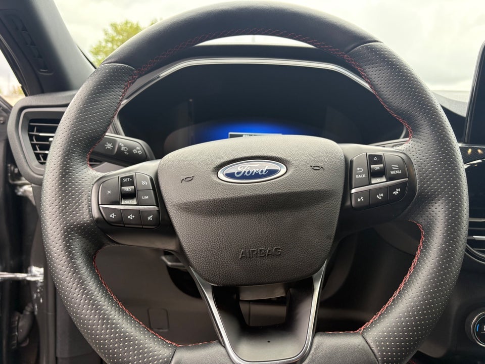 Ford Kuga 2,5 PHEV ST-Line X CVT 5d