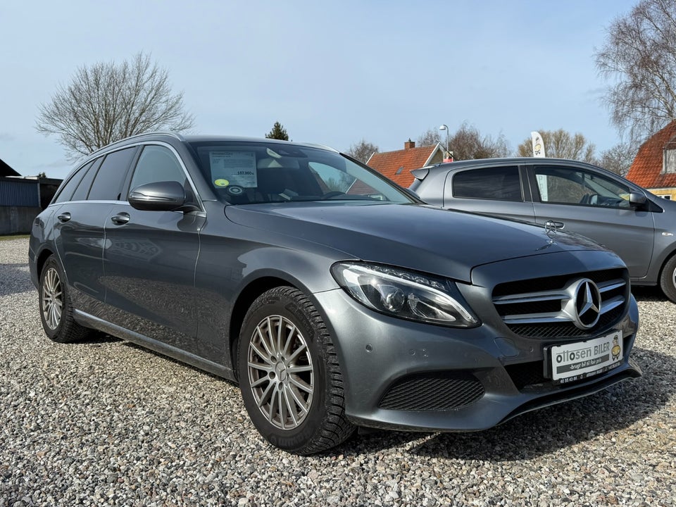 Mercedes C220 d 2,2 Avantgarde stc. aut. 5d