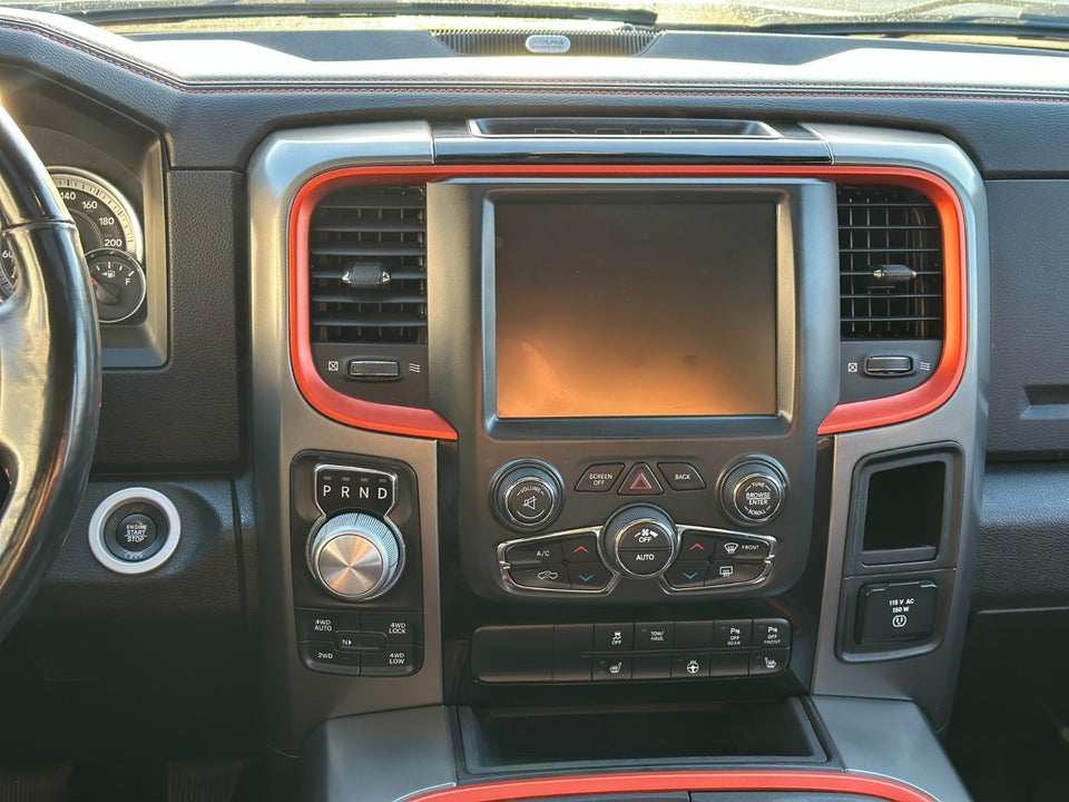 Dodge RAM 1500 5,7 V8 Longhorn Crew Cab aut. 4x4 4d