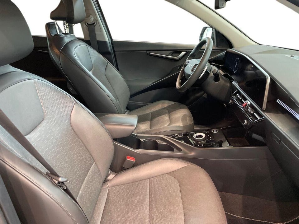 Kia Niro 64 EV Upgrade 5d